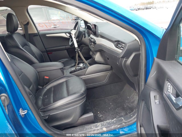 1FMCU9H63LUB69176 Ford ESCAPE SEL