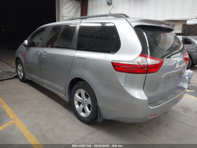 5TDKZ3DC3JS913564 Toyota Sienna Le 8 Passenger