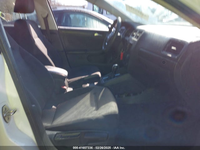 3VW267AJ3GM319873 Volkswagen Jetta 1.4t S