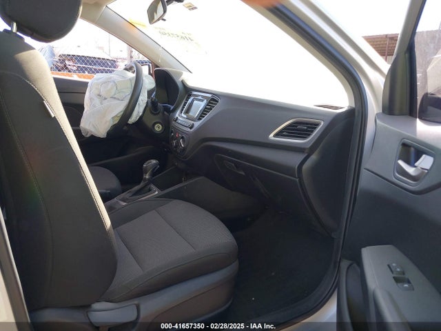 3KPC24A37KE041131 Hyundai ACCENT SE