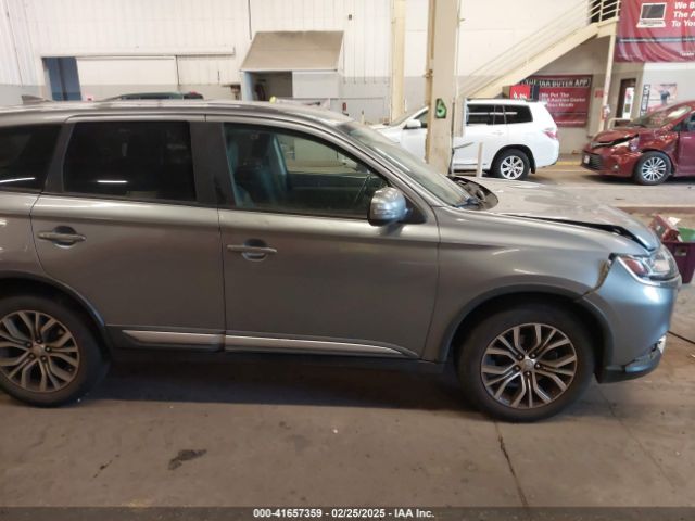 JA4AD3A33HZ043705 Mitsubishi Outlander Se