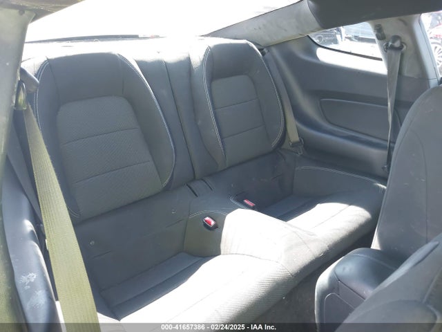 Ford Mustang V6 2015 1FA6P8AM7F5302988 Image 8