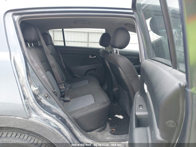 KNDPBCAC8G7851368 KIA Sportage Lx