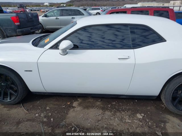 2C3CDZBT2GH285176 Dodge Challenger R/t