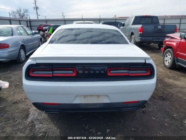 2C3CDZBT2GH285176 Dodge Challenger R/t