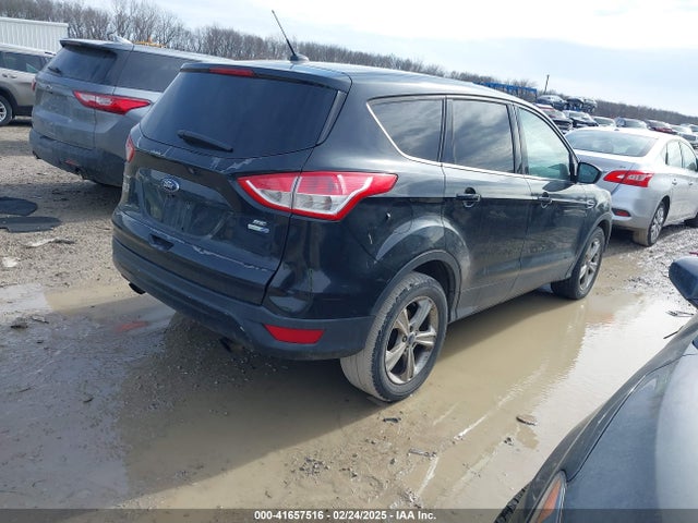 1FMCU9GX8FUB65137 Ford ESCAPE SE