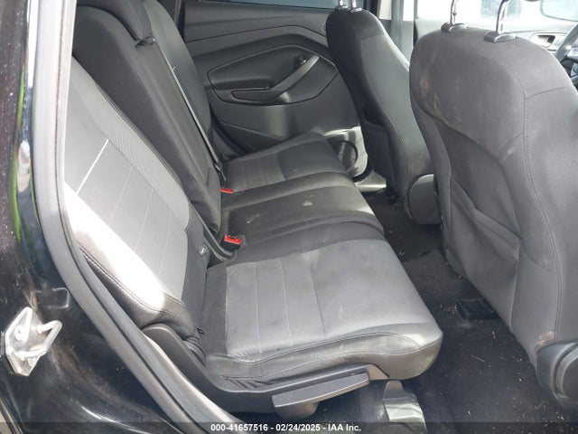 1FMCU9GX8FUB65137 Ford ESCAPE SE