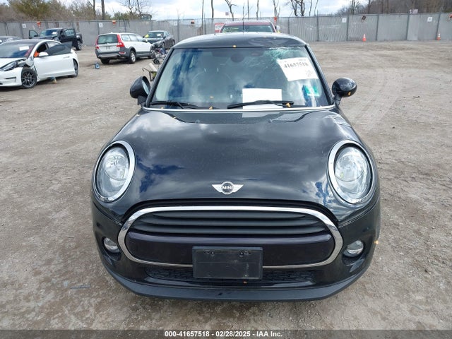 WMWXP5C51J2G63811 Mini Hardtop Cooper/oxford Edition