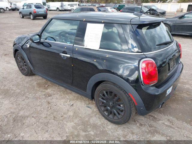 2018 MINI HARDTOP WMWXP5C51J2G63811 Photo 2