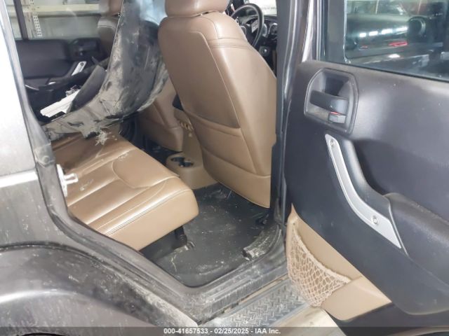 1C4BJWEG8EL267892 Jeep Wrangler Unlimited Sahara