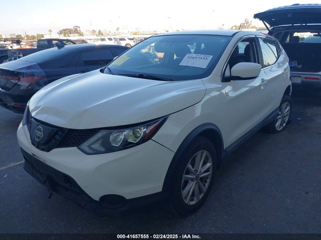 JN1BJ1CP6KW217933 Nissan Rogue Sport S