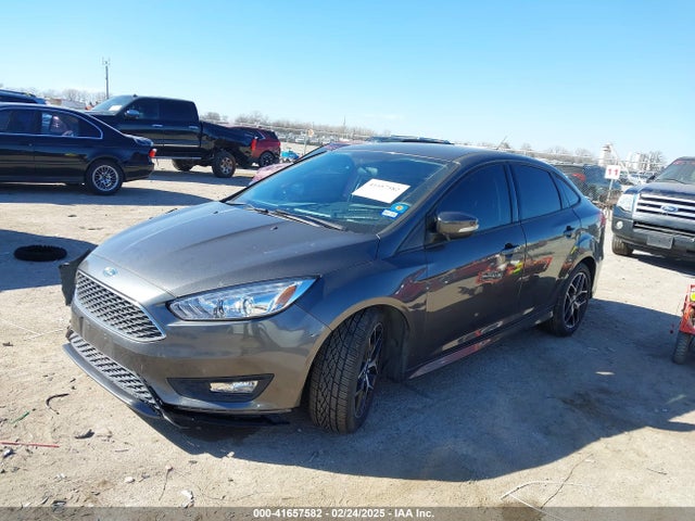 Ford FOCUS SE 2016 1FADP3F21GL262907 Image 2