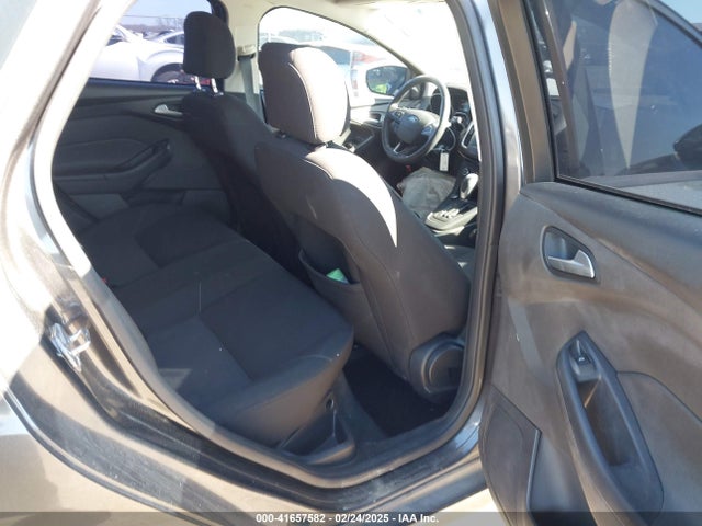 Ford FOCUS SE 2016 1FADP3F21GL262907 Image 8