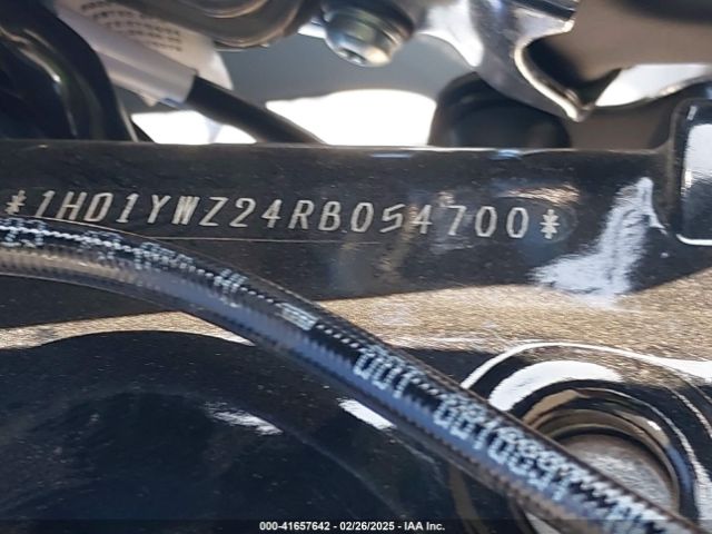 2024 HARLEY-DAVIDSON FXLRS 1HD1YWZ24RB054700 Photo 9
