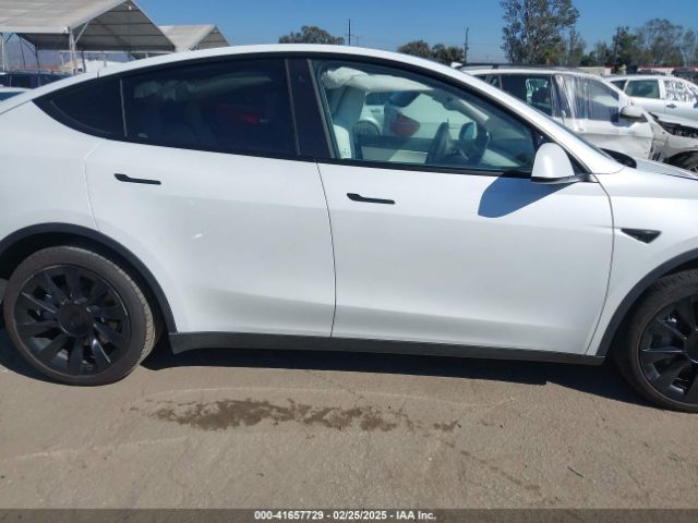 7SAYGDEE0NF510029 Tesla Model Y Long Range Dual Motor All-wheel Drive