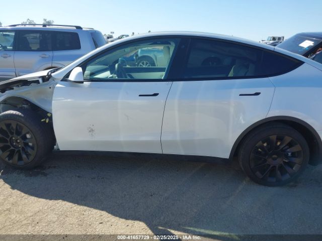 7SAYGDEE0NF510029 Tesla Model Y Long Range Dual Motor All-wheel Drive