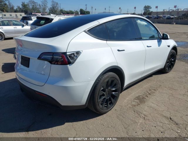 7SAYGDEE0NF510029 Tesla Model Y Long Range Dual Motor All-wheel Drive