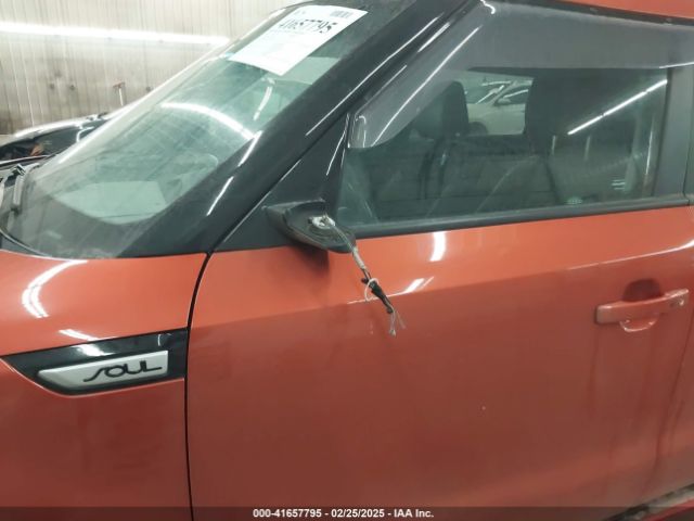KNDJX3AA4J7587286 KIA Soul !
