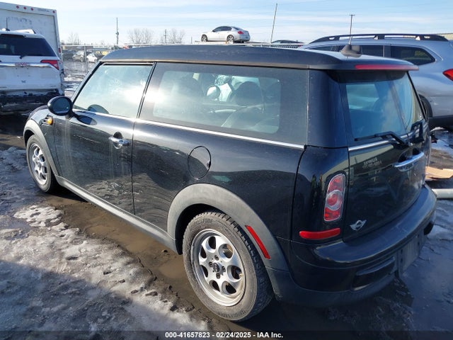 2012 MINI COOPER CLUBMAN WMWZF3C59CT190444 Photo 2