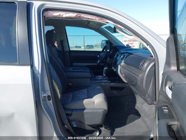 5TFEY5F16MX288776 Toyota Tundra Sr5