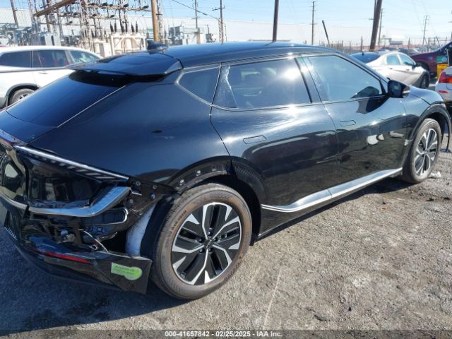 KNDC34LA7P5117927 KIA Ev6 Wind