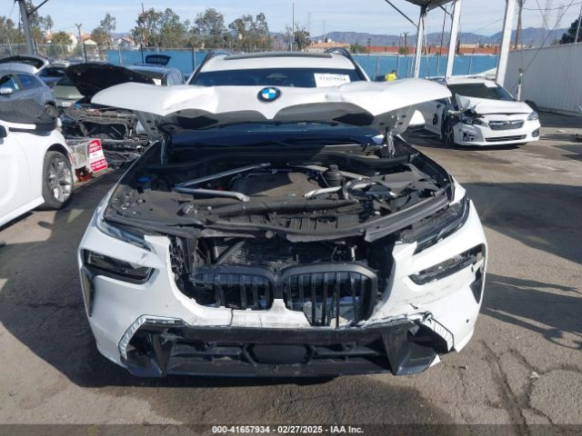 5UX23EM08R9U61655 BMW X7 Xdrive40i