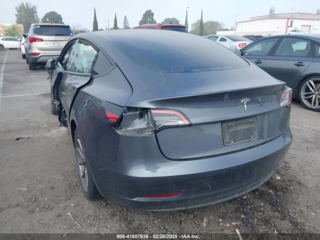 2023 TESLA MODEL 3 5YJ3E1EAXPF658040 Photo 2