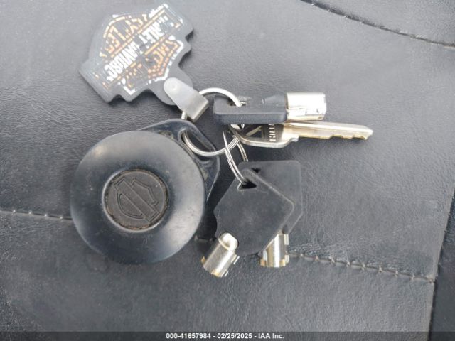 2006 HARLEY-DAVIDSON FLHTCUI 1HD1FCW376Y690022 Photo 10