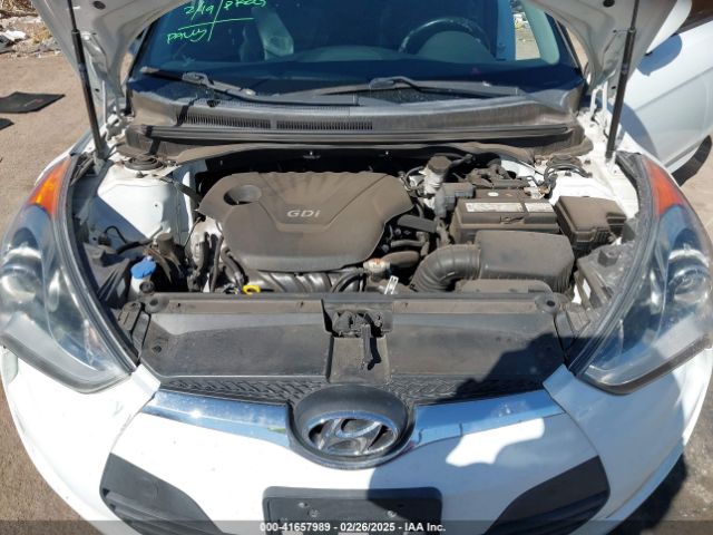KMHTC6AD0FU218607 Hyundai Veloster Flex