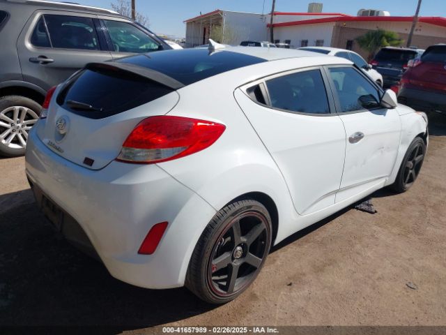 KMHTC6AD0FU218607 Hyundai Veloster Flex