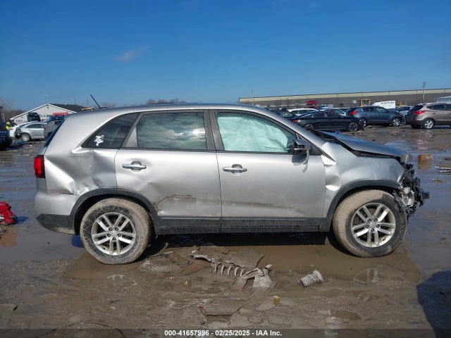KIA SORENTO LX 2015 5XYKT3A65FG620947 Image 14