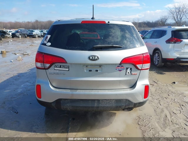 KIA SORENTO LX 2015 5XYKT3A65FG620947 Image 17