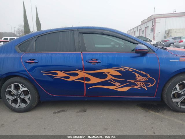 3KPF24AD7ME268764 KIA Forte Lxs