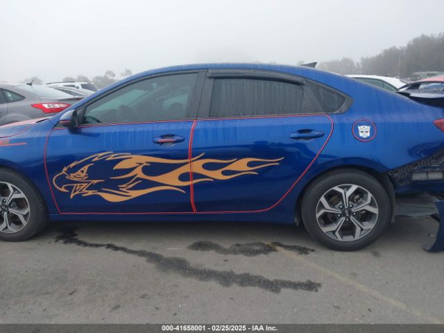 3KPF24AD7ME268764 KIA Forte Lxs