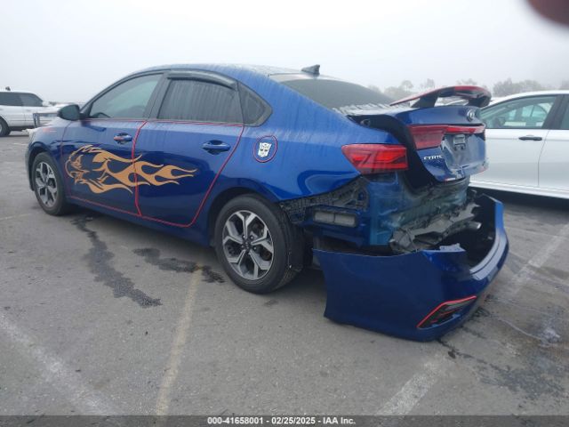 3KPF24AD7ME268764 KIA Forte Lxs