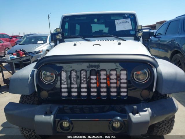 1C4BJWDG6FL753992 Jeep Wrangler Unlimited Willys Wheeler