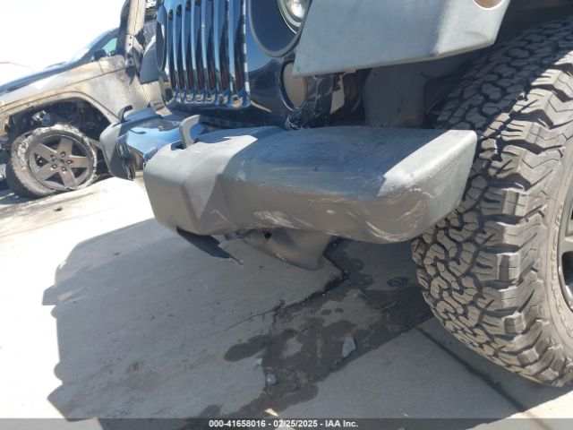 1C4BJWDG6FL753992 Jeep Wrangler Unlimited Willys Wheeler