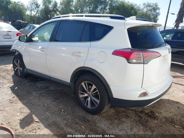 JTMWFREV9HJ128521 Toyota Rav4 Xle