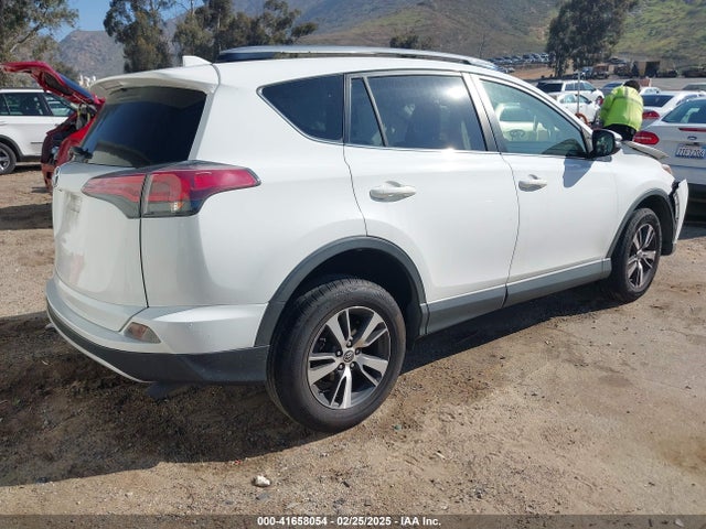 JTMWFREV9HJ128521 Toyota Rav4 Xle