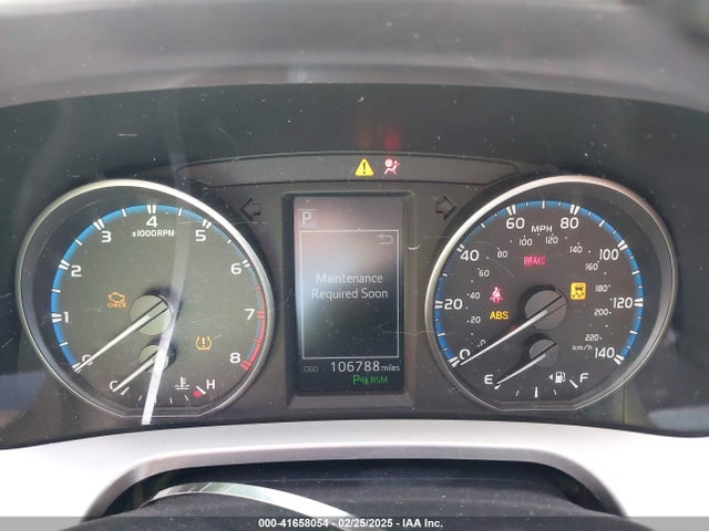 JTMWFREV9HJ128521 Toyota Rav4 Xle
