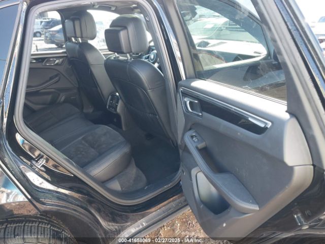 2017 PORSCHE MACAN WP1AA2A59HLB04390 Photo 7