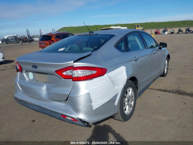 Ford FUSION S 2016 3FA6P0G76GR157735 Image 4
