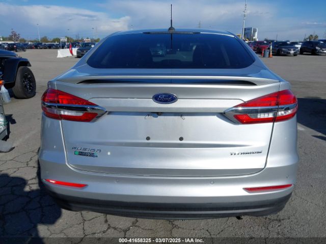3FA6P0SU8KR216158 Ford Fusion Energi Titanium