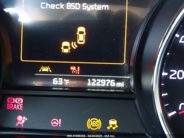KNDMC5C18G6155641 KIA Sedona Sx
