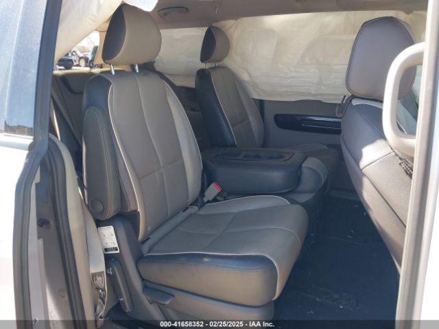 KNDMC5C18G6155641 KIA Sedona Sx