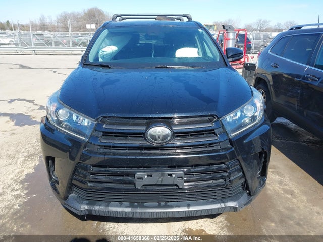 5TDJZRFH1KS970824 Toyota Highlander Se