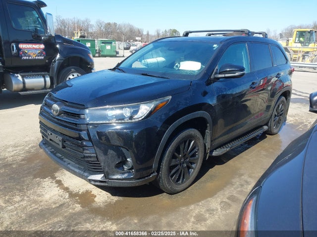 5TDJZRFH1KS970824 Toyota Highlander Se