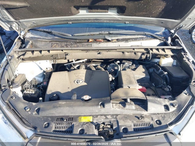 Toyota Highlander Xle 2017 5TDJZRFH1HS522415 Image 10