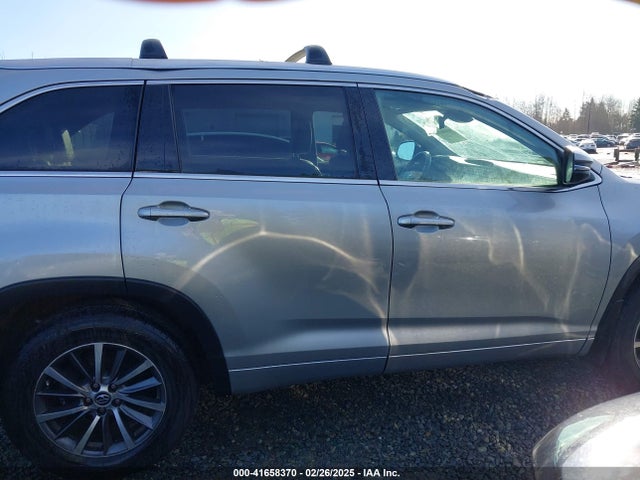 Toyota Highlander Xle 2017 5TDJZRFH1HS522415 Image 13