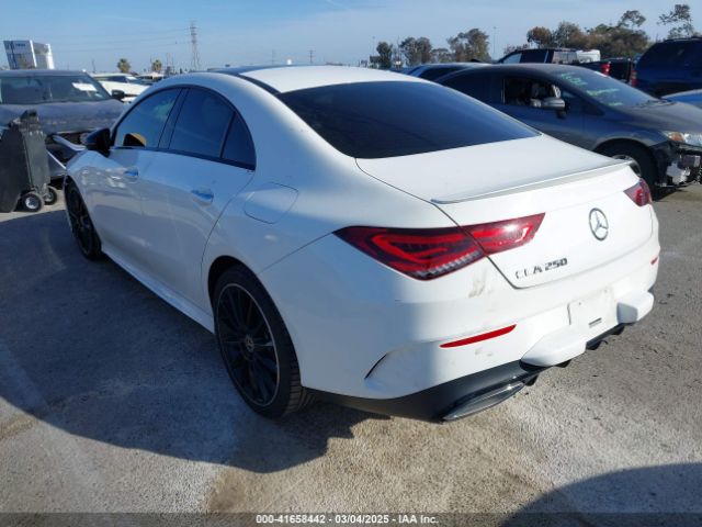 W1K5J4GB2NN318946 Mercedes-Benz m260